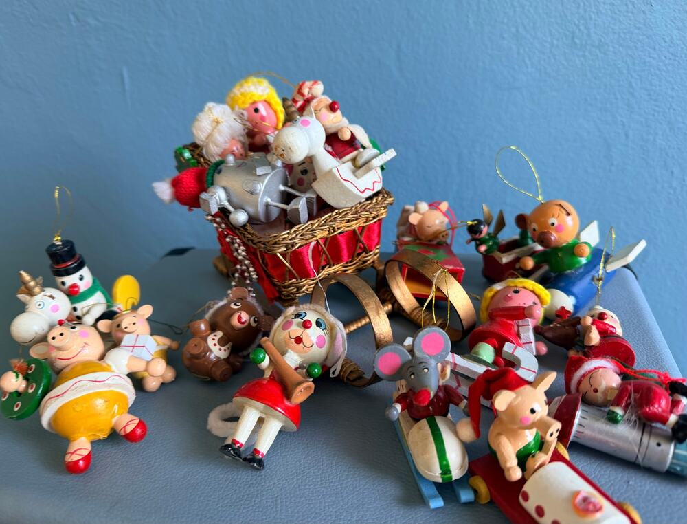 Vintage Wooden Christmas Ornaments Lot of 18 with Wicker Sleigh Basket, Retro